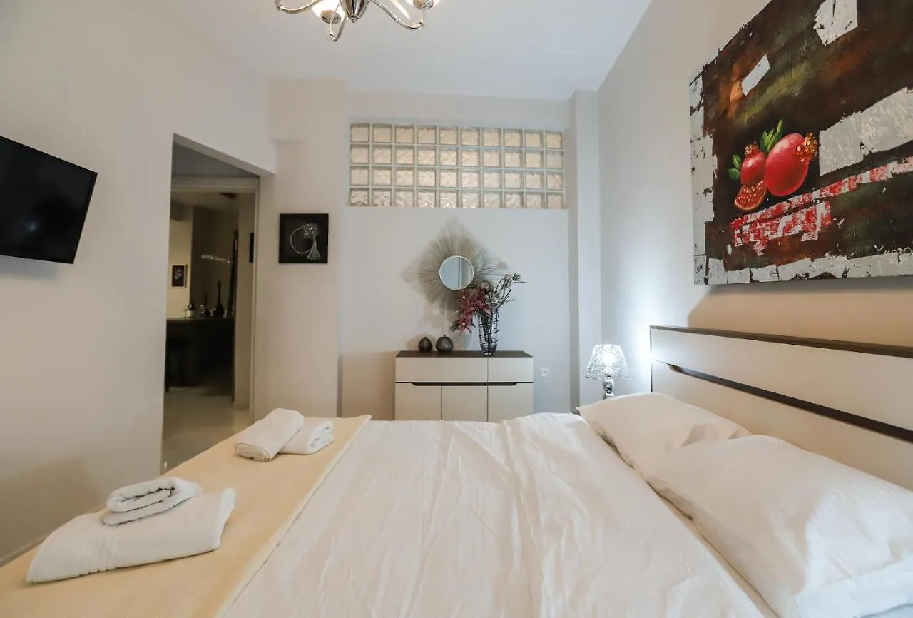 Erythrina #Colony_Deluxe_Suite Thessaloniki